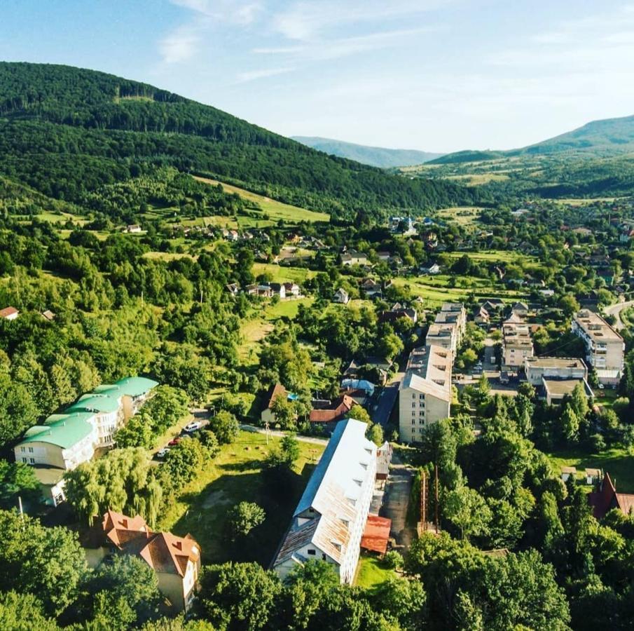 Готель Поляна Квеле Polyana (Transcarpathia) Exterior foto