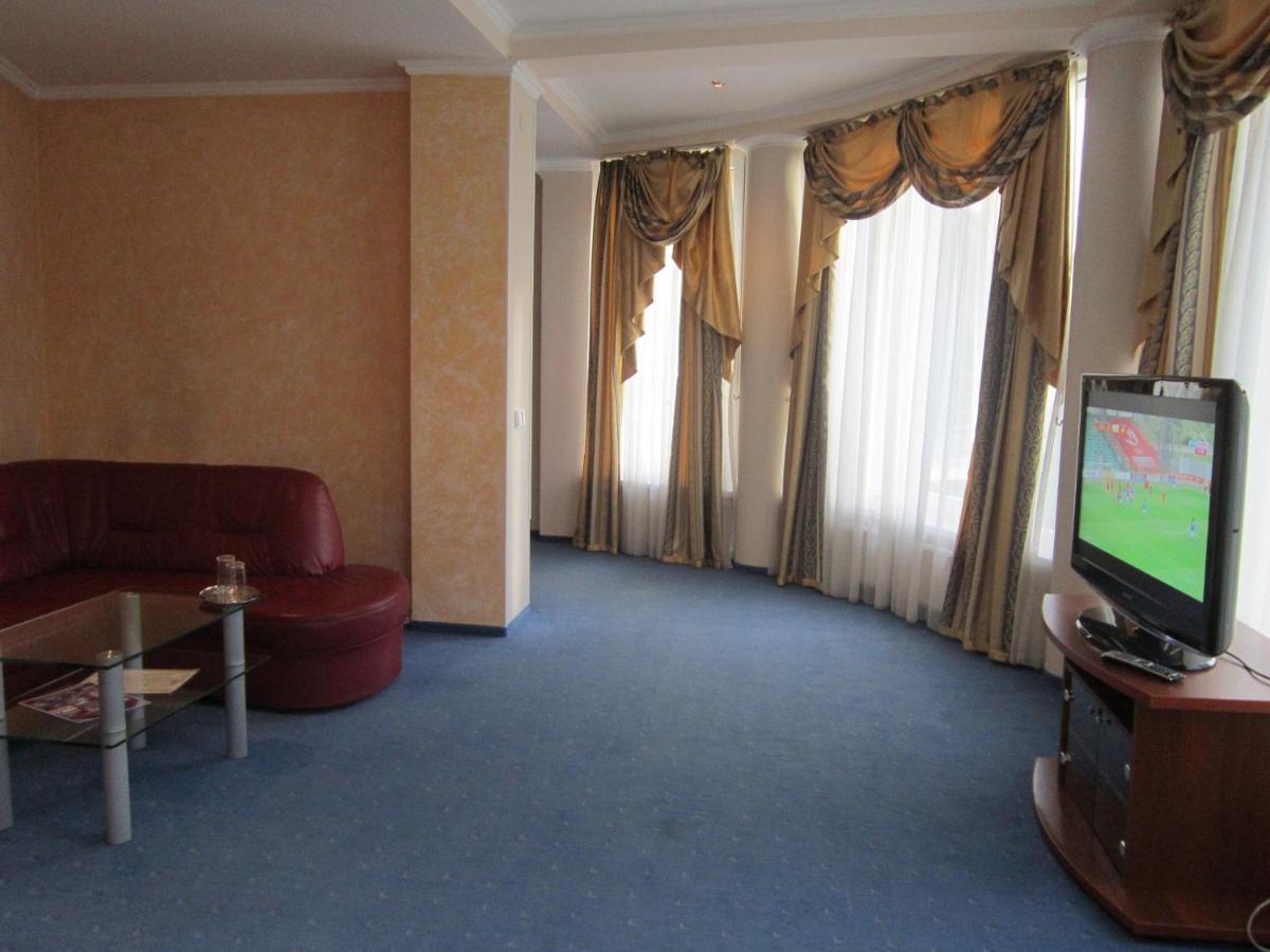 Готель Поляна Квеле Polyana (Transcarpathia) Exterior foto