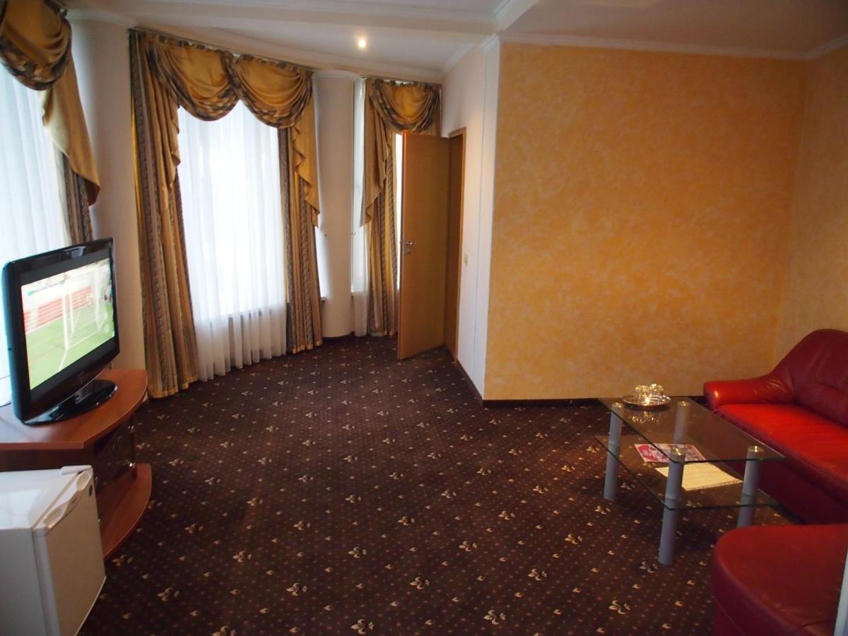 Готель Поляна Квеле Polyana (Transcarpathia) Exterior foto